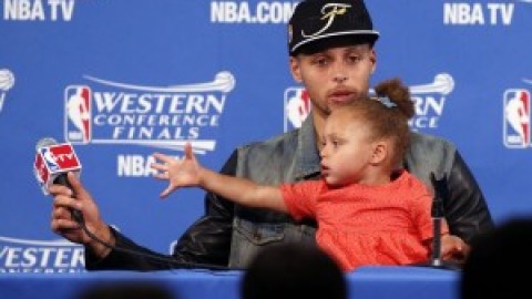 RILEY CURRY (AND HER DAD) ARE GOING TO THE NBA FINALS